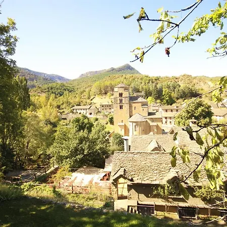 Rural El Mirador De Pirineos 4*