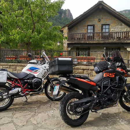 מלון Rural El Mirador De Pirineos Santa Cruz de la Serós