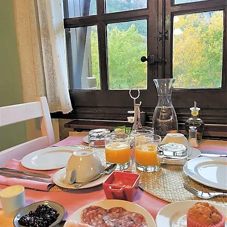 Hotell Rural El Mirador De Pirineos 4*