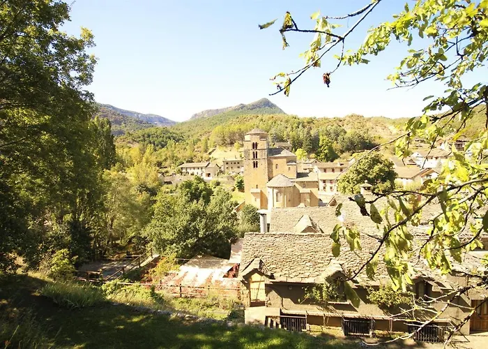 Rural El Mirador De Pirineos 4*