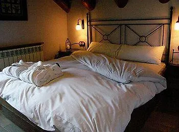 Rural El Mirador De Pirineos מלון