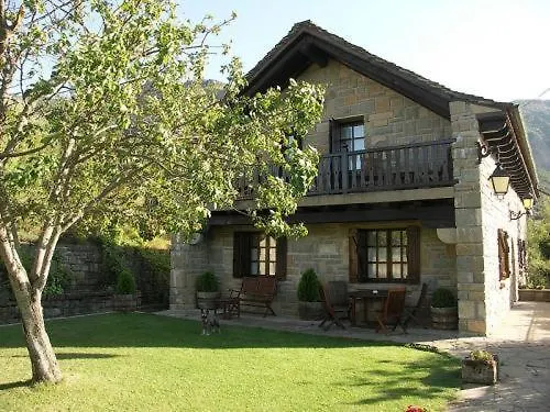 Rural El Mirador De Pirineos מלון Santa Cruz de la Serós